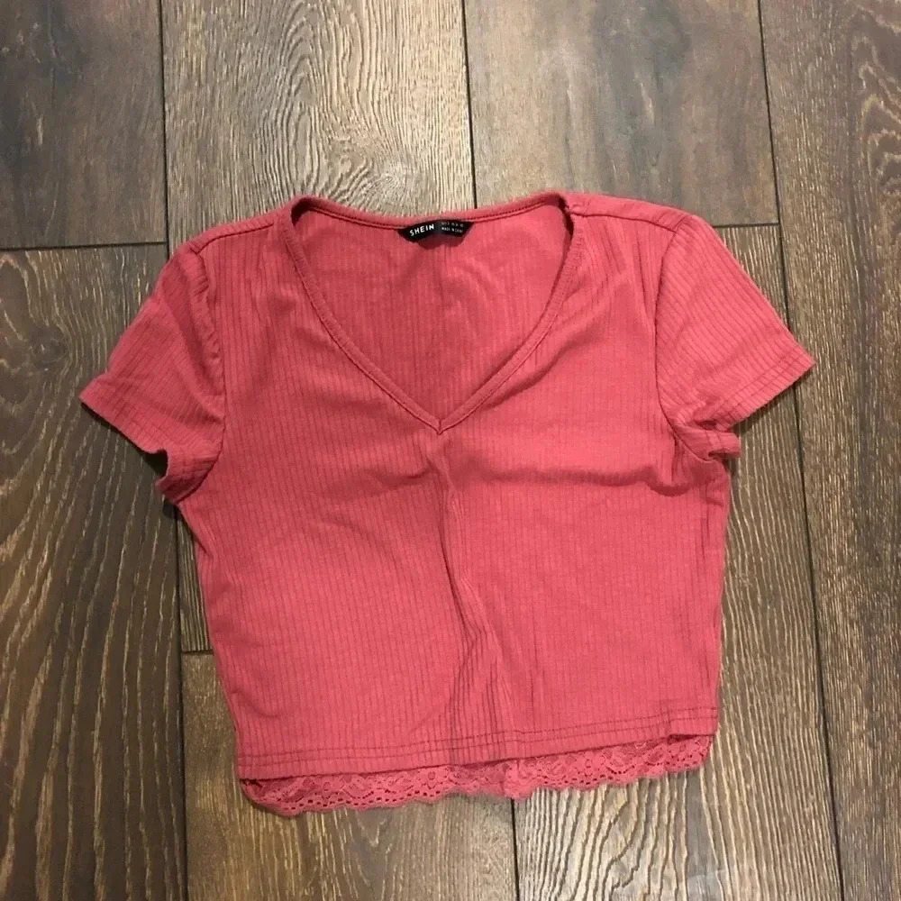 Shein Women top - perfect with high waisted jeans!